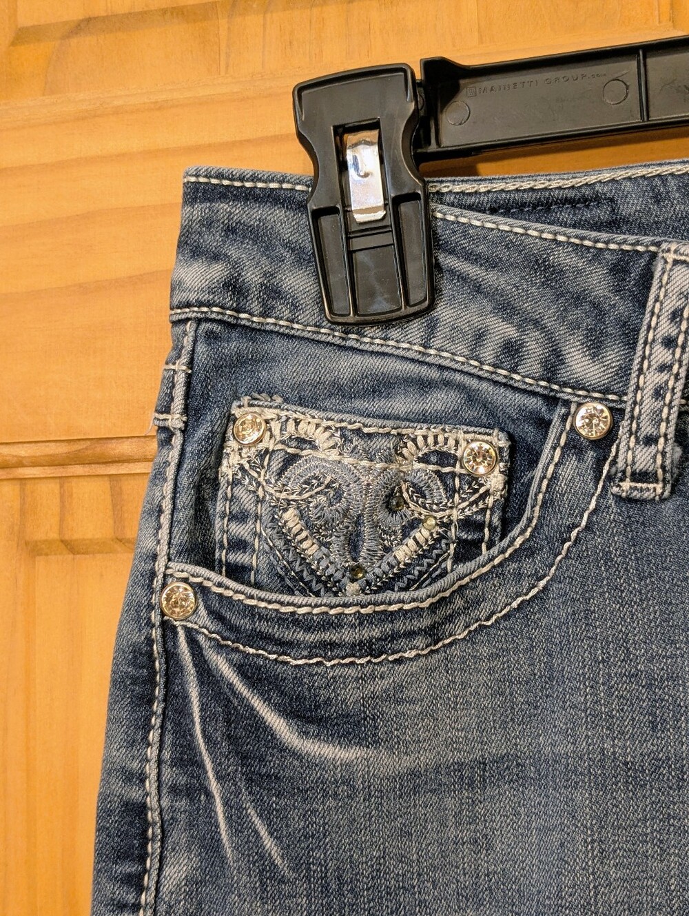 Earl Jeans Slim Boot Cut Blue Medium Wash Sz 6 Denim Rhinestone Embroidered - Picture 6 of 11
